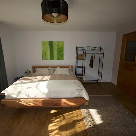 Alma Apartment *